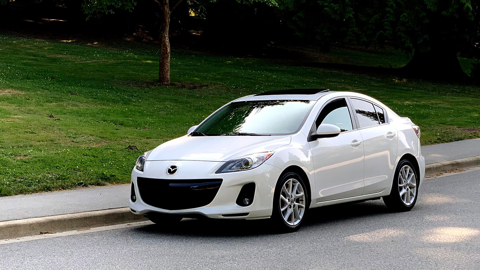 Обзор Mazda 3 2009-2013